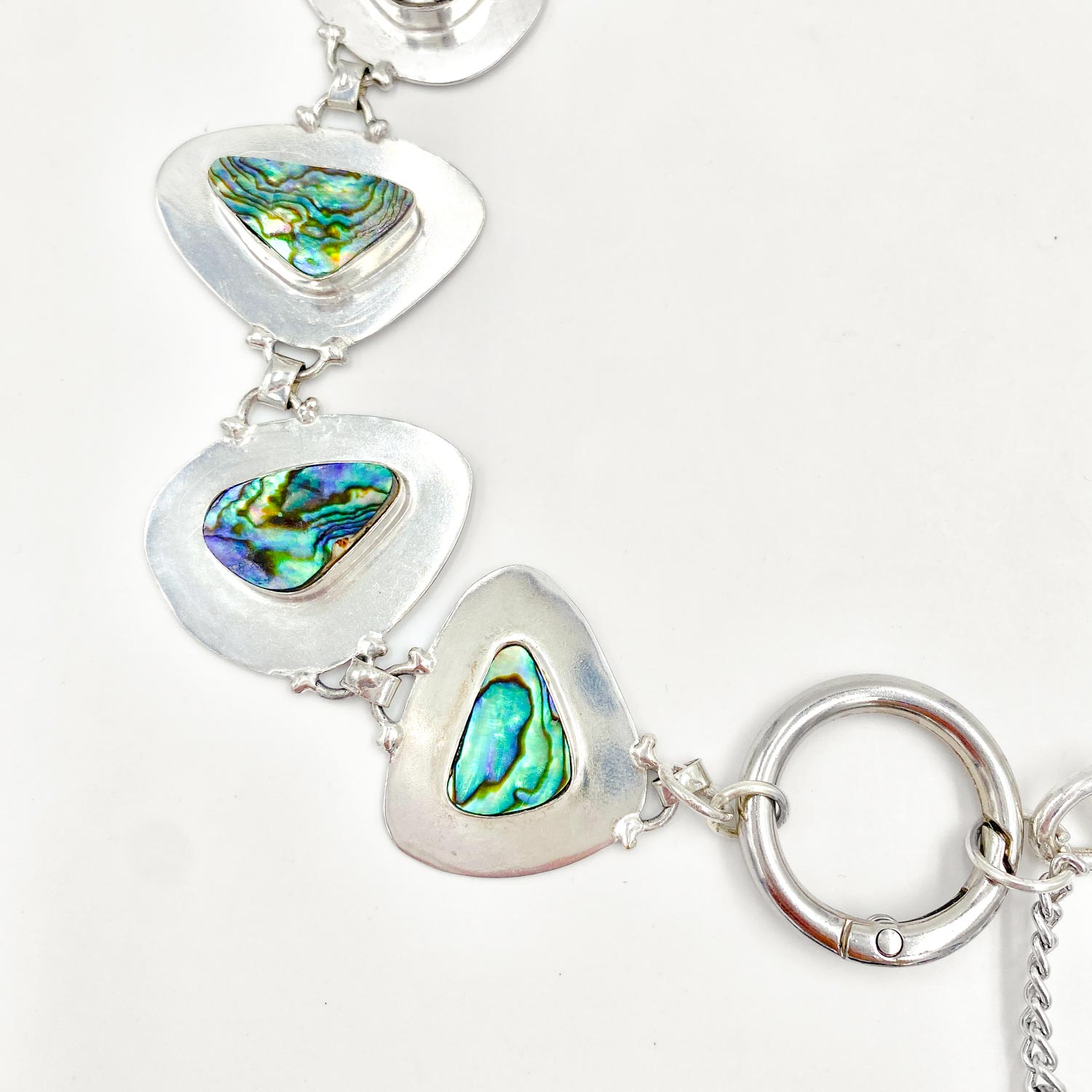 Milky tone necklace 