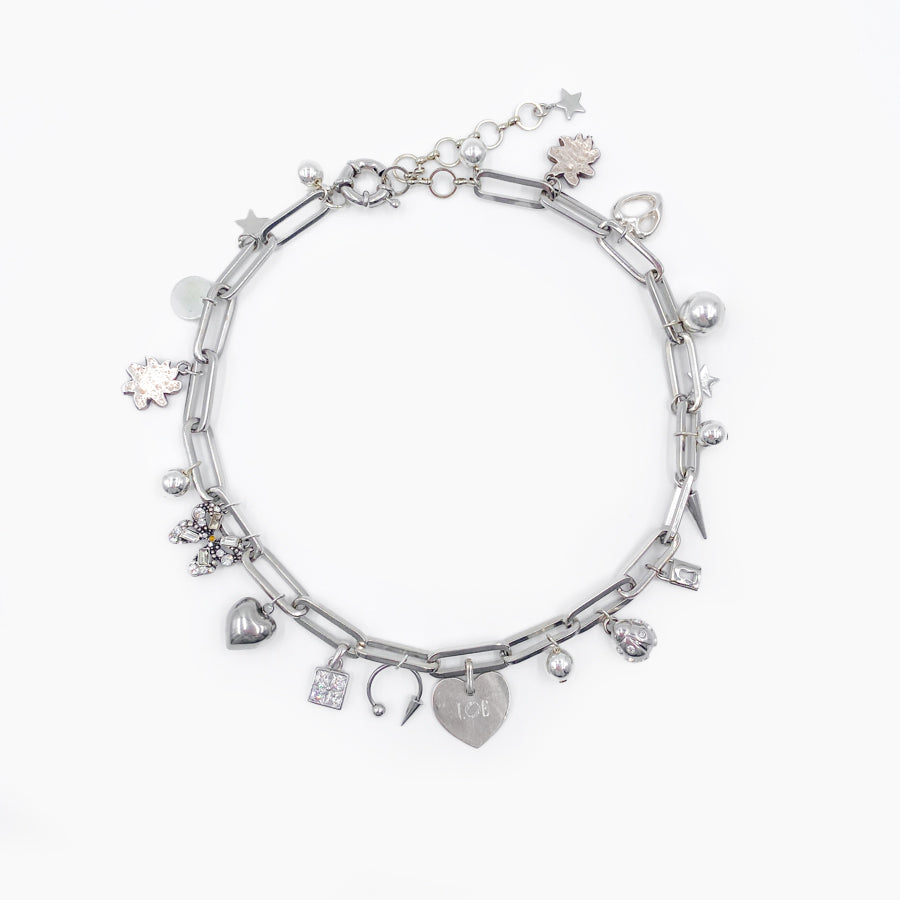 Collier Love hangover