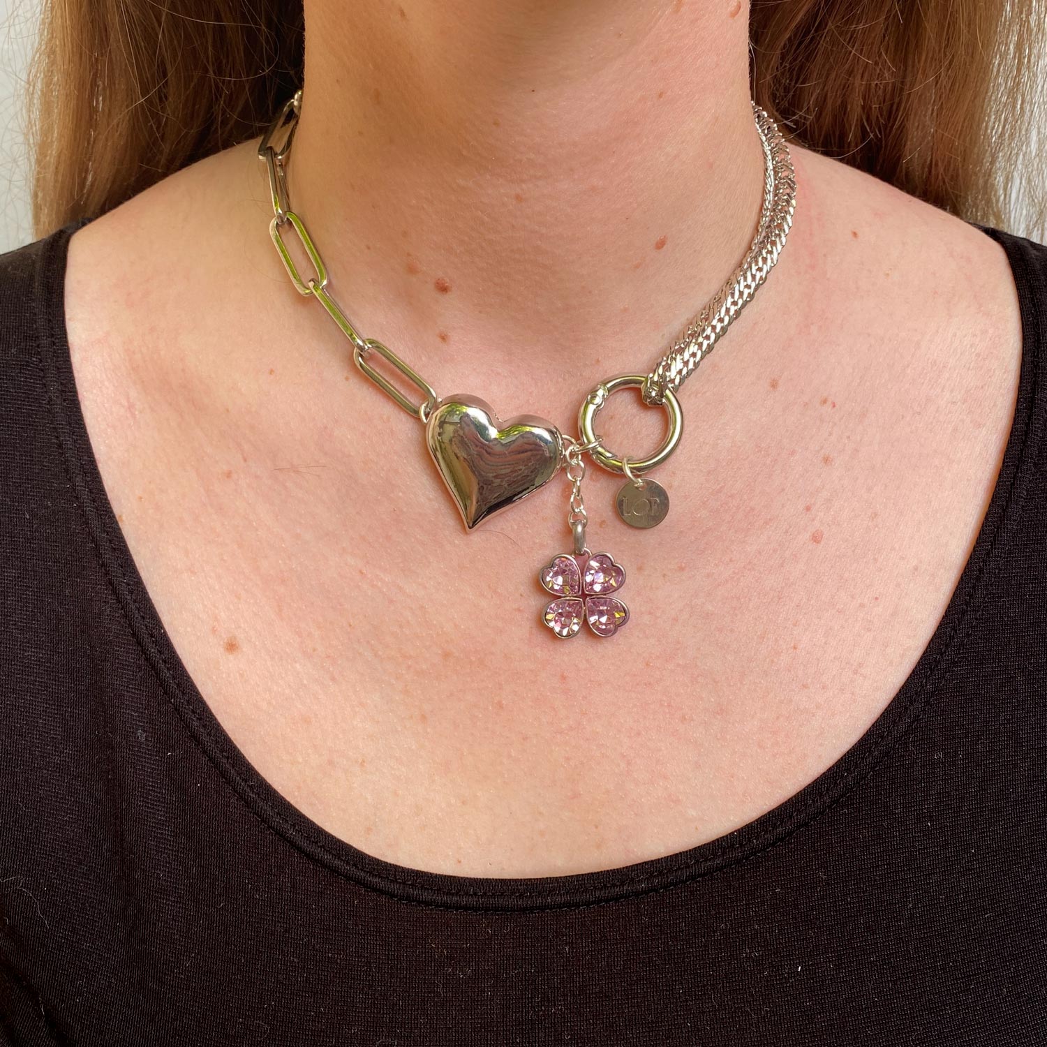 Milky tone necklace 